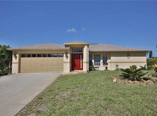 18504 Sebring Rd, Fort Myers, FL 33967