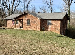 10555 New Cut Off Rd, Bon Aqua, TN 37025