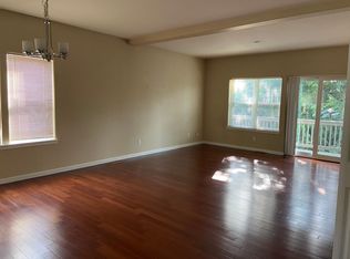 Sunset Six, Seattle, WA 98148