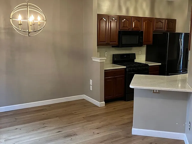 17730 Delmas Dr — Photo 3