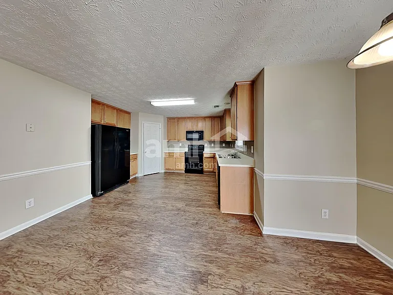 1474 Queenie Smith Rd NE — Photo 4