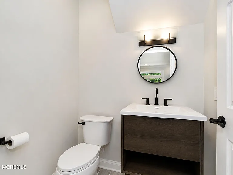 183 Shinnecock Dr — Photo 8