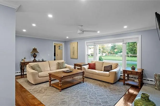 141 Weetamoe Dr — Photo 9