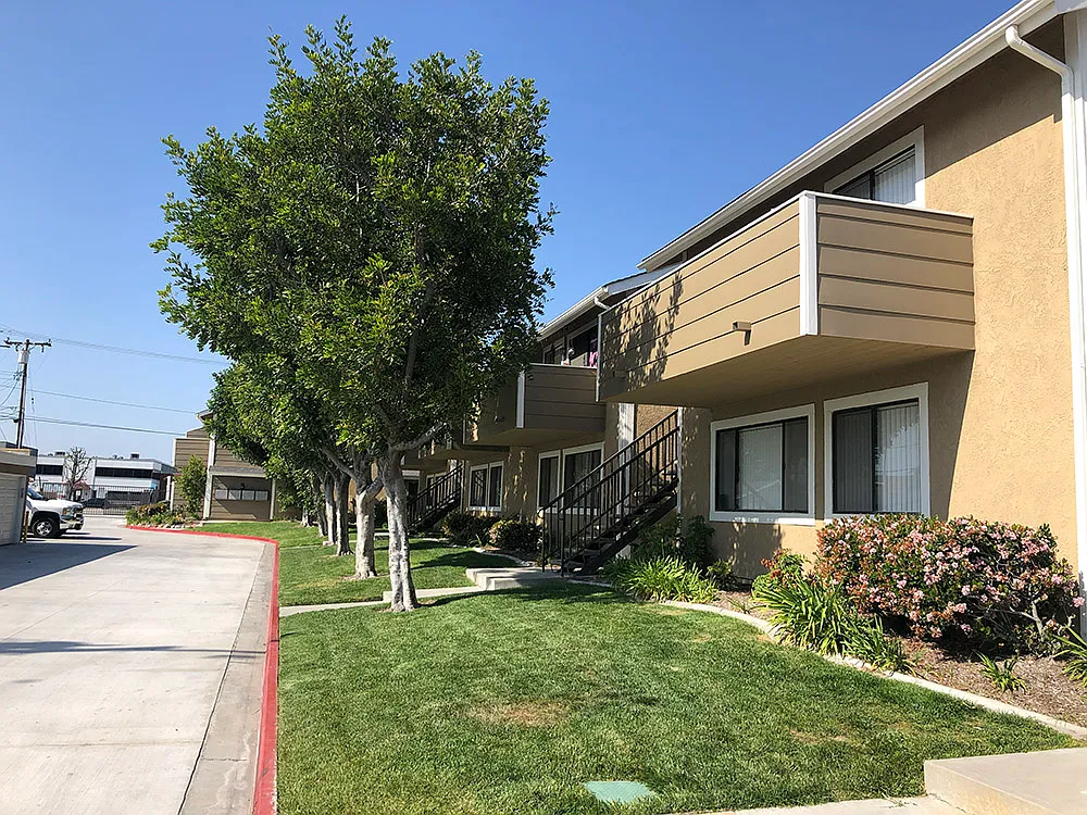 1 bed, $2,195 — Photo 2