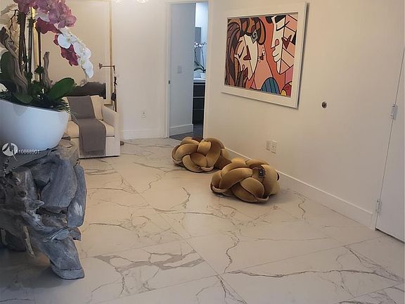 5th image of 2900 Ne 7th Ave #707