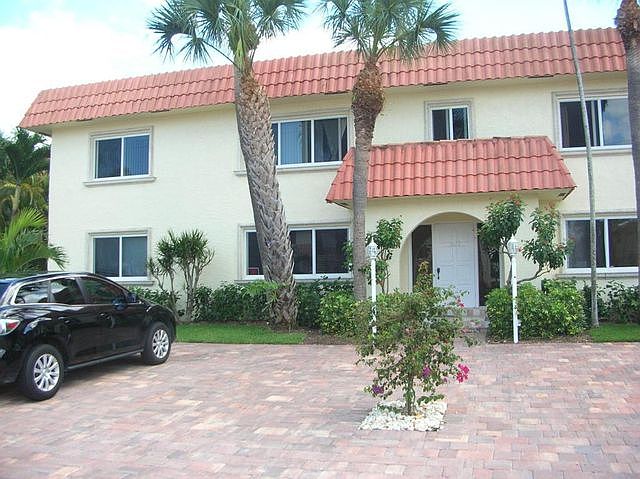 1st image of 1024 Bel Air Dr APT 3