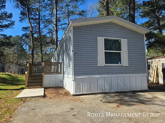 2nd image of 734 Hillside Dr #734