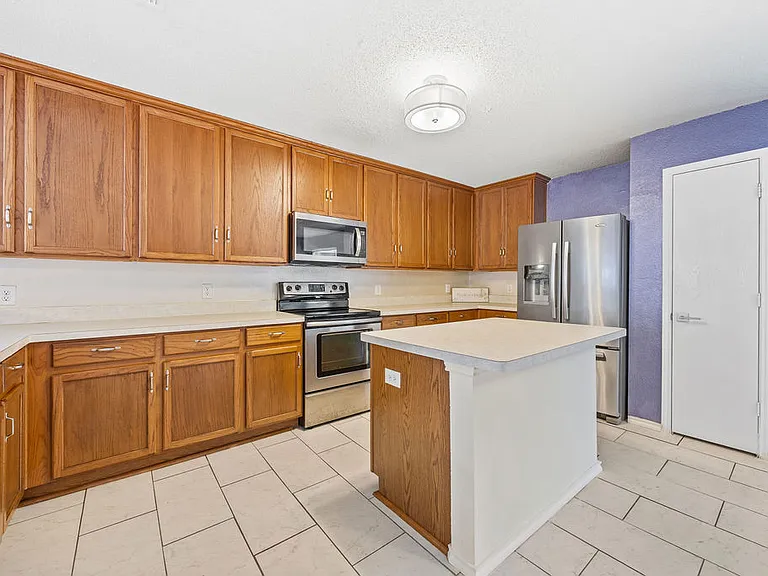 1444 Atkins St — Photo 9