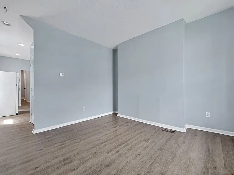 195-197 E Innis Ave #2-195 — Photo 16