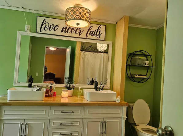 4194 284th St, Branford, FL 32008