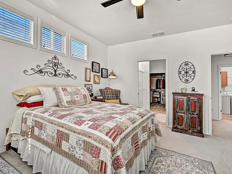 9745 W Sleepy Hollow Ln — Photo 8
