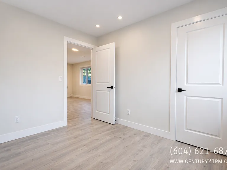 36701 Carl Creek Cres #BASEMENT — Photo 8