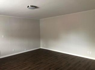 905 Anderson St, Clinton, IN 47842