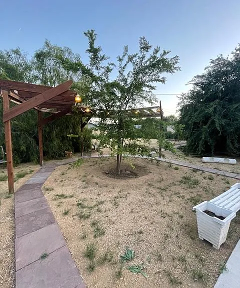 15252 Devonshire St — Photo 40