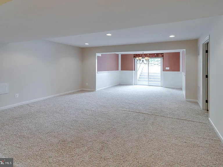 12760 Manor Hall Ct — Photo 43
