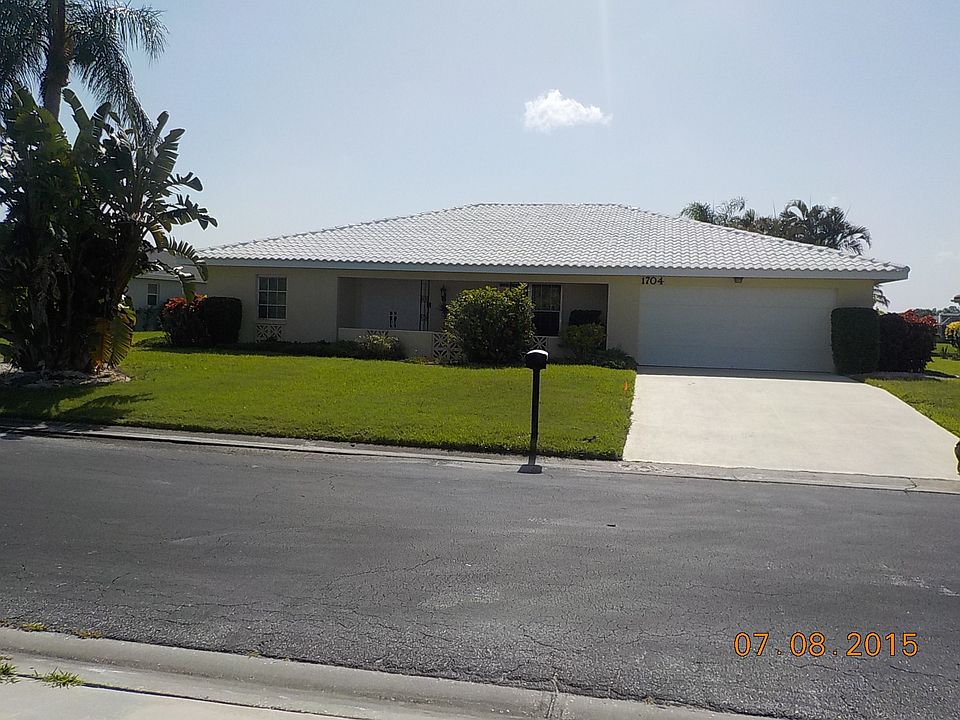 2nd image of 1704 Claw Ct