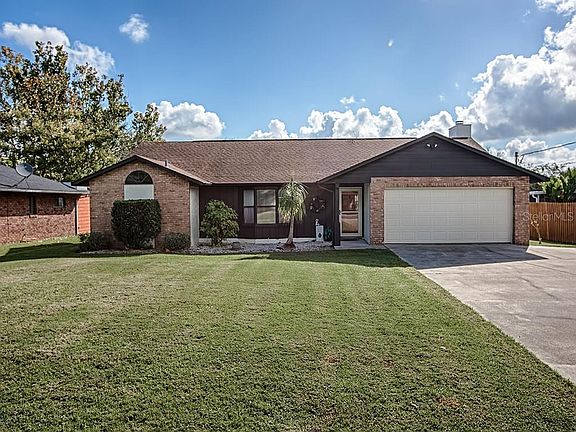 2nd image of 27812 Lois Dr