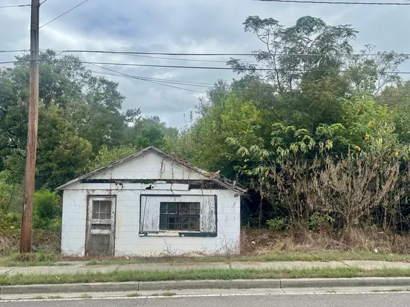 816 Perry Street, Waynesboro, GA 30830