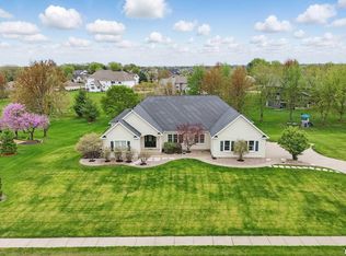 2139 Cromwell Cir, Davenport, IA 52807