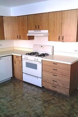 3rd image of 425 N Stephen Dr APT 3