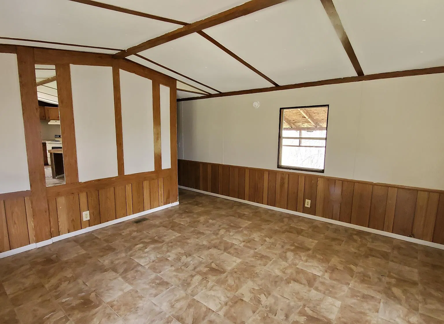 2 bed, 980 sqft, $950 — Photo 3