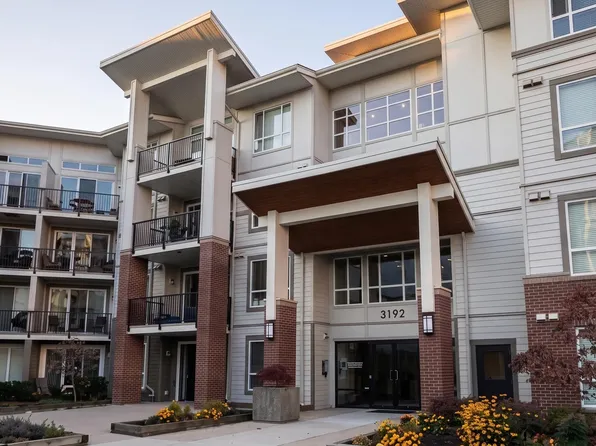 3192 Gladwin Rd #218, Abbotsford, BC V2T 6M9