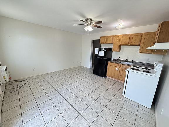 2nd image of 14 Cape Dr NW APT I