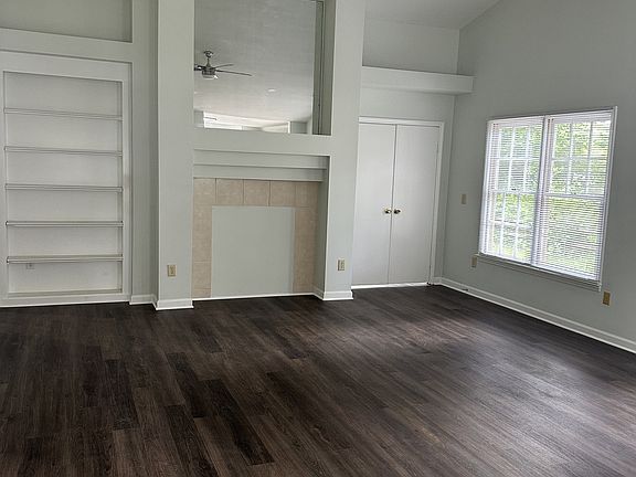 5th image of 7528 Claymont Dr