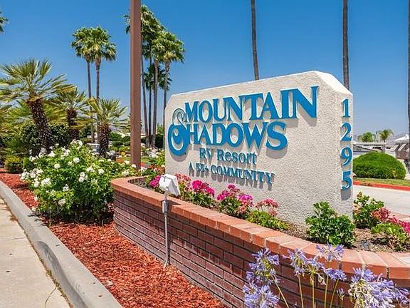 2nd image of 1295 S Cawston Avenue Gated Gated #55