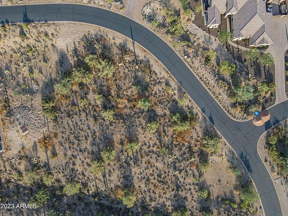 5th image of 2712 N BRICE Circle #9