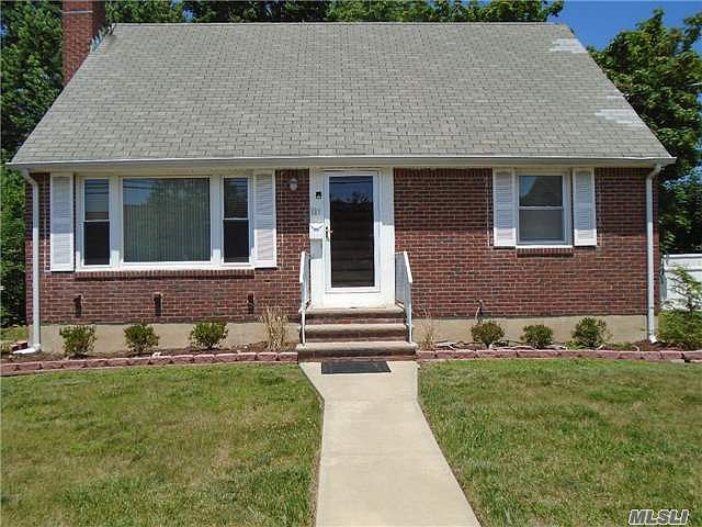 1st image of 181 Toronto Ave