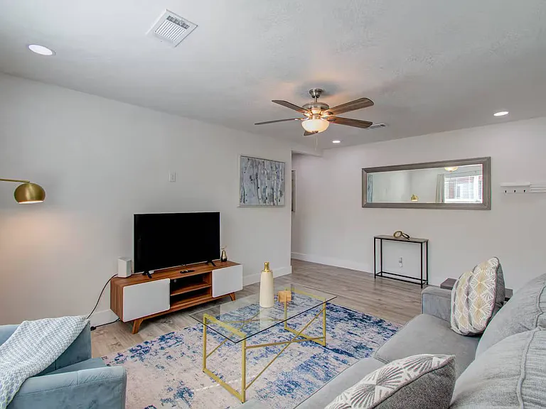304 Eastwood St #A — Photo 28