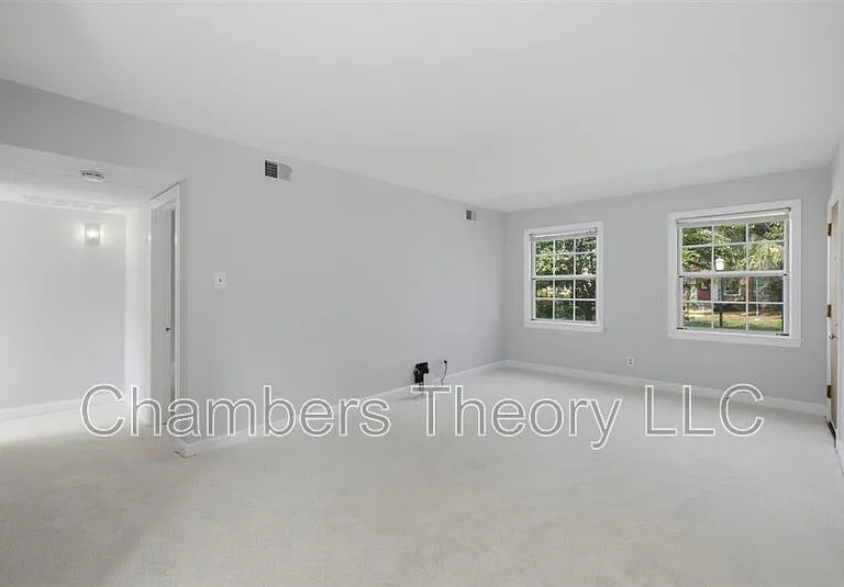 2603 Arlington Blvd #102 — Photo 7