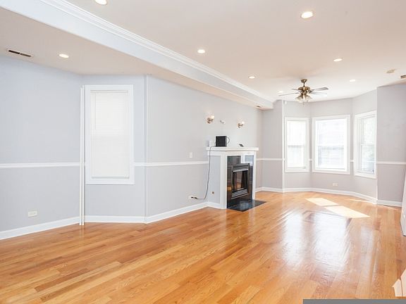 4th image of 1943 N Lawndale Ave #1