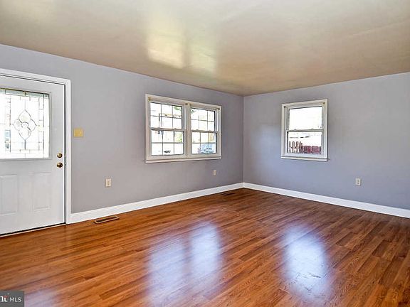 3rd image of 14718 Endsley Turn