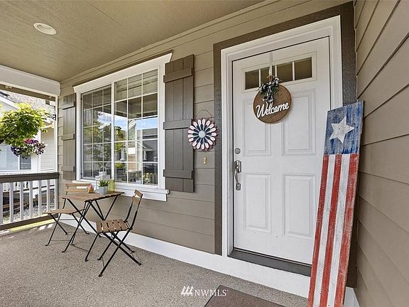 3rd image of 10624 230th Avenue Ct E