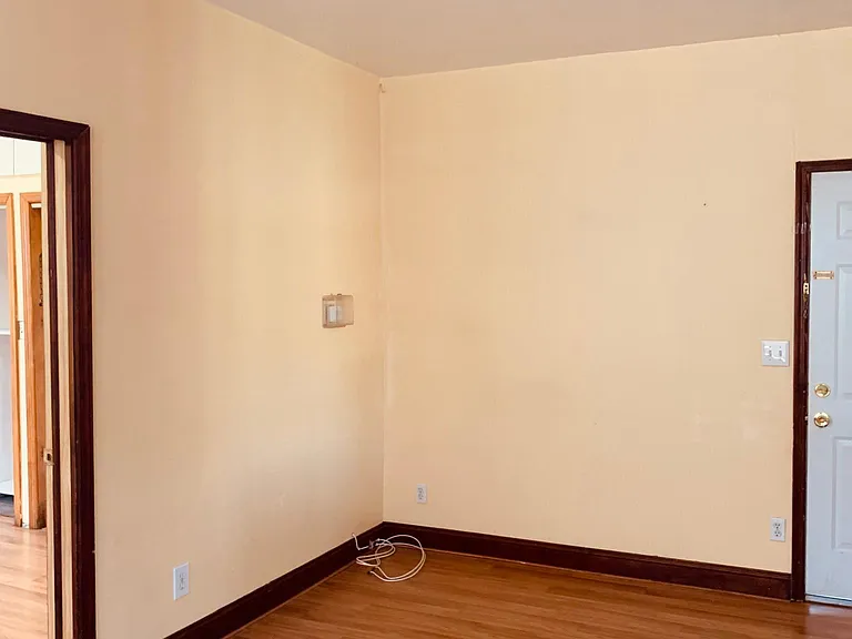 1143 Louisa St #3 — Photo 10