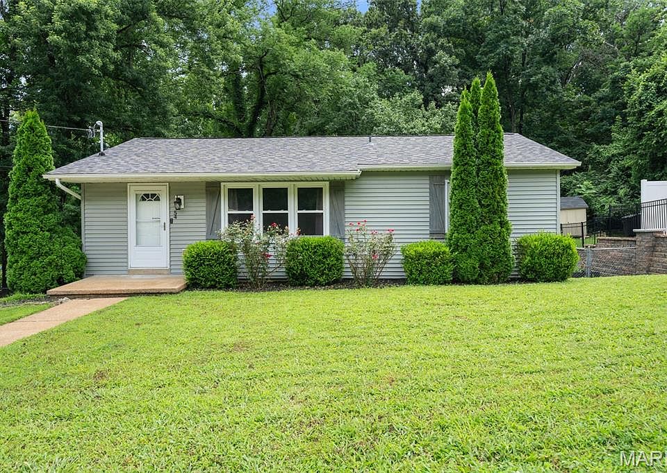 1st image of 54 Boyd Ave