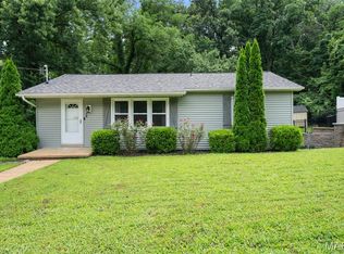 54 Boyd Ave, Valley Park, MO 63088