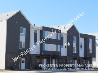 162 S State St, Clearfield, UT 84015