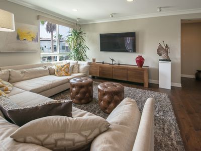 12871 W Runway Rd #2, Playa Vista, CA, 90094