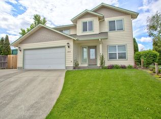 1343 Andy Griffith Dr, Grants Pass, OR 97527