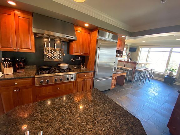 5th image of 2316 N 31st St APT 401