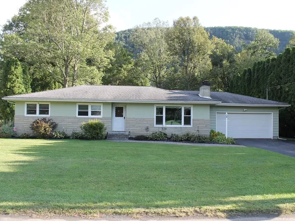36 Palisades Blvd, Elmira, NY 14903