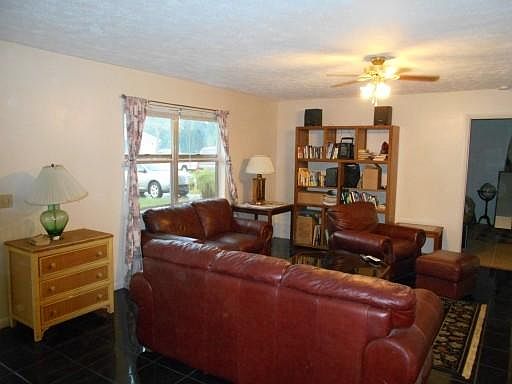 4th image of 2720 SE Export Avenue