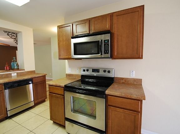 4th image of 109 Avrshire Ln
