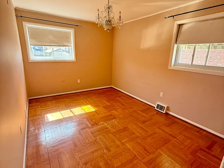 7969 Langdon St — Photo 10
