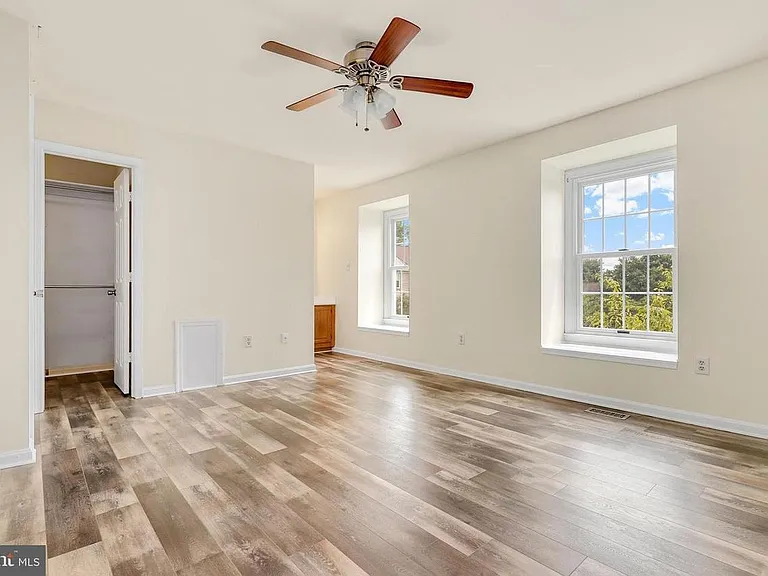 6581 Ewald Ct — Photo 19