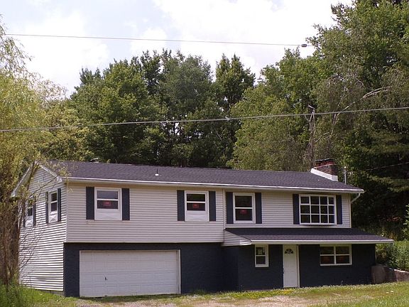 2nd image of 180 Swift Rd