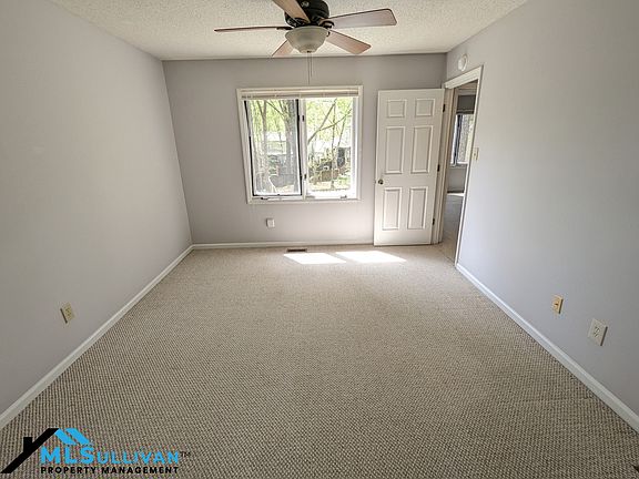3rd image of 4105 Beechnut Ln #1